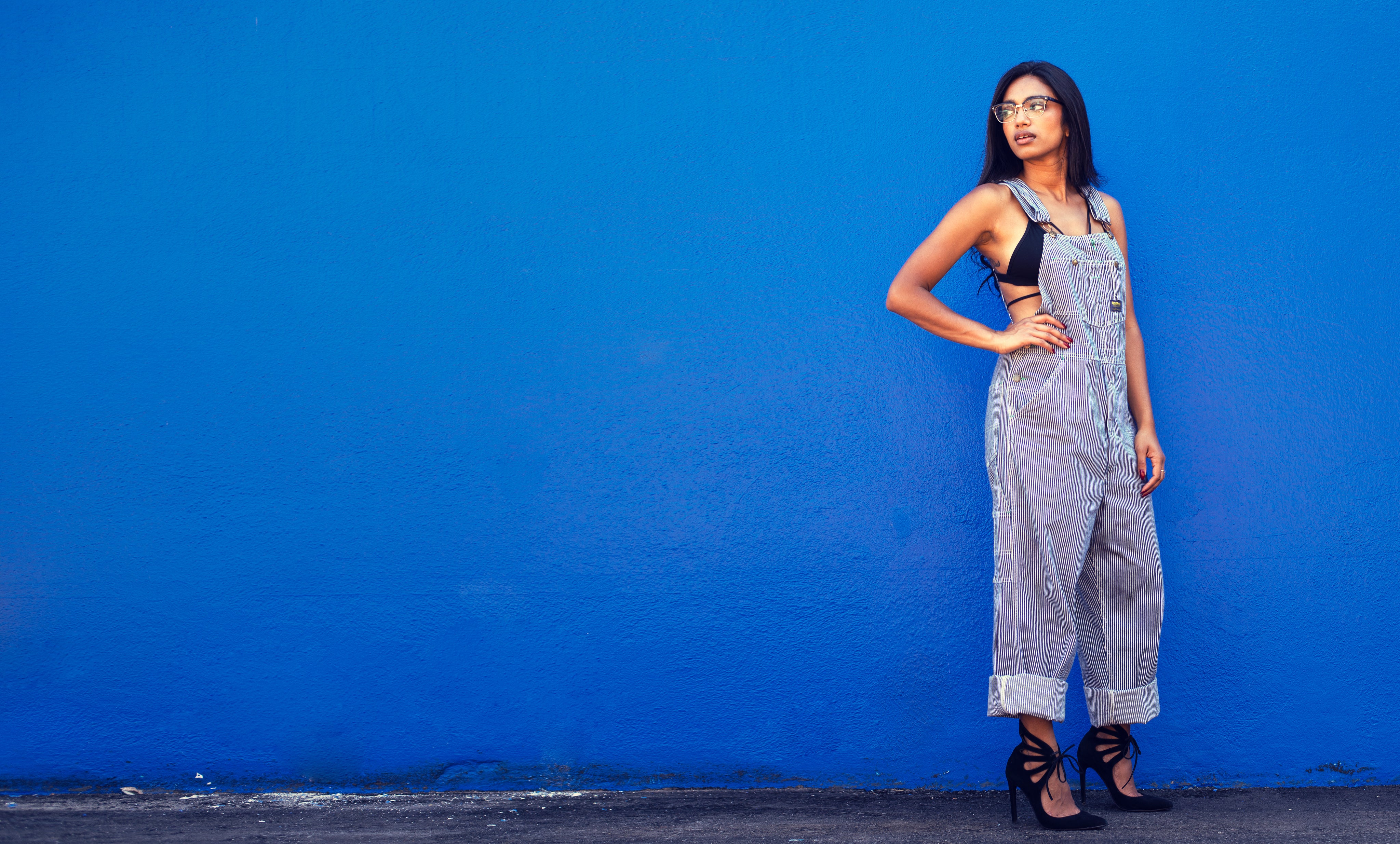 model-in-heels-and-overalls-with-blue.jpg